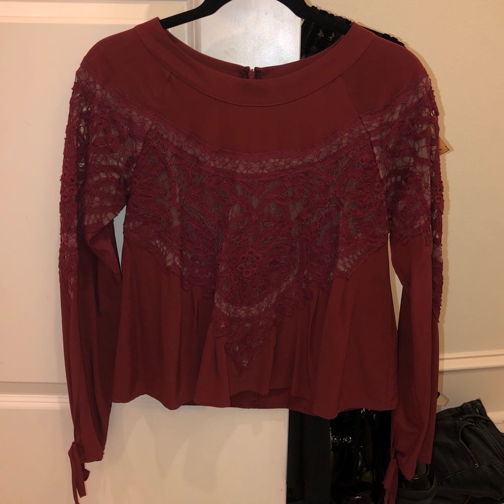 For Love and Lemons maroon/red top! Worn 2 times!!
